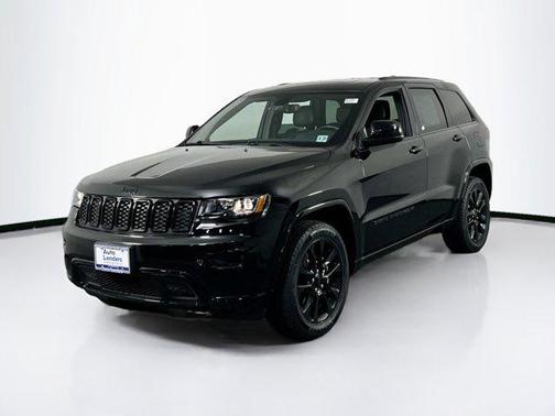 2022 Jeep Grand Cherokee Laredo