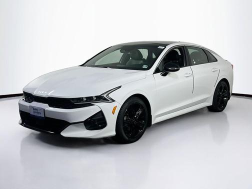 Glacial White Pearl 2023 Kia K5 GT-Line
