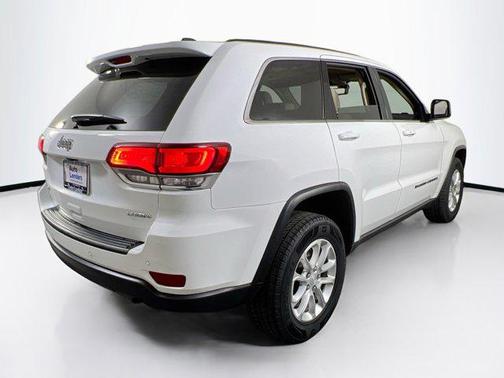 2022 Jeep Grand Cherokee Laredo