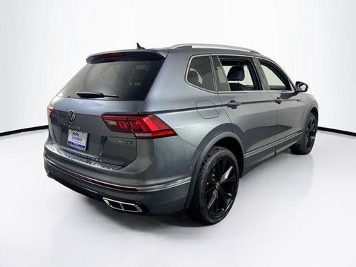 2022 Volkswagen Tiguan 2.0T SEL R-Line 4MOTION