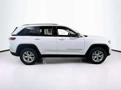 Bright White Clearcoat 2023 Jeep Grand Cherokee Limited