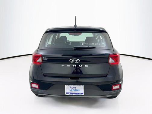 2023 Hyundai VENUE SE