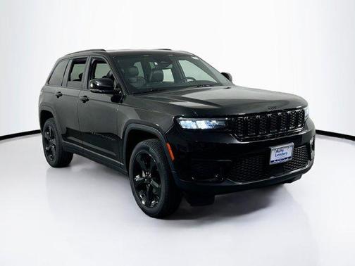 2022 Jeep Grand Cherokee Altitude