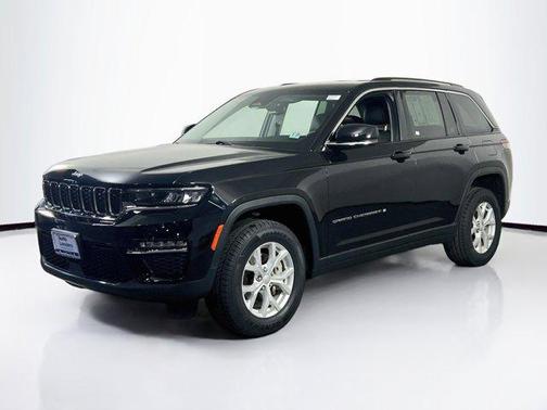 Diamond Black Crystal Pearlcoat 2023 Jeep Grand Cherokee Limited