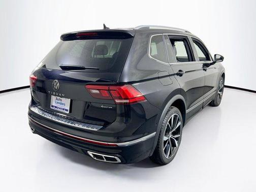 2022 Volkswagen Tiguan 2.0T SEL R-Line 4MOTION