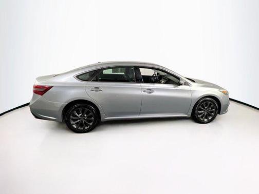 2017 Toyota Avalon XLE
