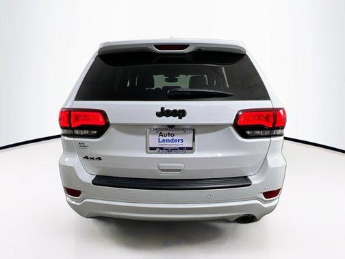 2022 Jeep Grand Cherokee Laredo