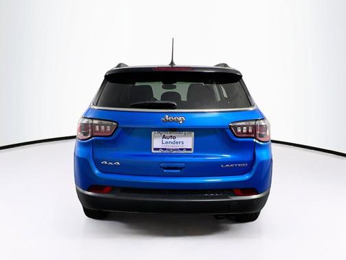 Laser Blue Pearlcoat 2022 Jeep Compass Limited