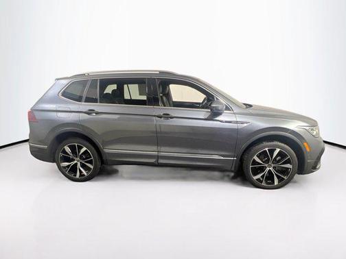 2022 Volkswagen Tiguan 2.0T SEL R-Line 4MOTION