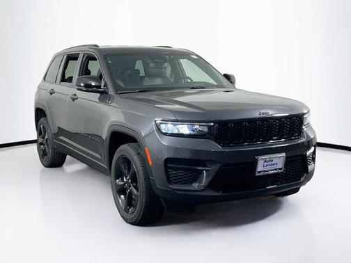 2022 Jeep Grand Cherokee Altitude