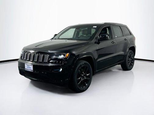 2022 Jeep Grand Cherokee Laredo