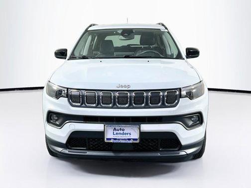 Bright White Clearcoat 2022 Jeep Compass Latitude