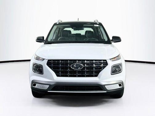 Lunar White 2023 Hyundai VENUE Limited