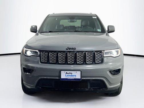 2022 Jeep Grand Cherokee Laredo