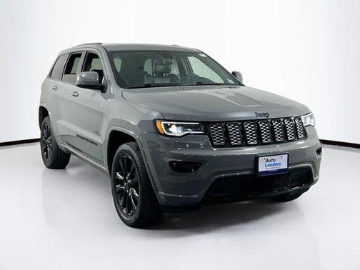 2022 Jeep Grand Cherokee Laredo