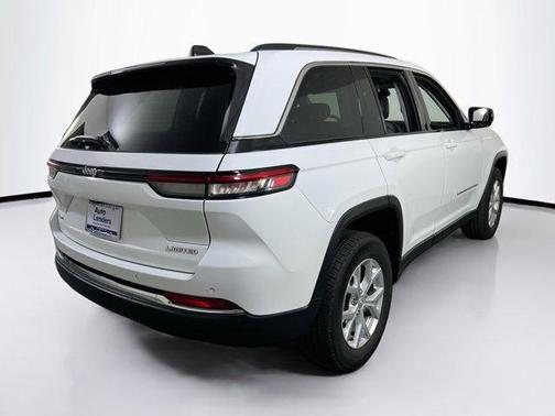 Bright White Clearcoat 2023 Jeep Grand Cherokee Limited