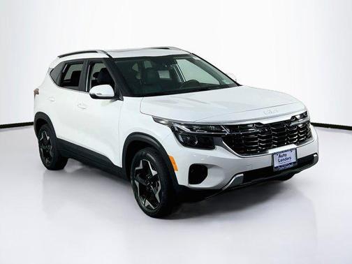 Snow White Pearl 2024 Kia Seltos EX