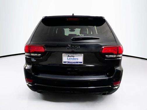 2022 Jeep Grand Cherokee Laredo