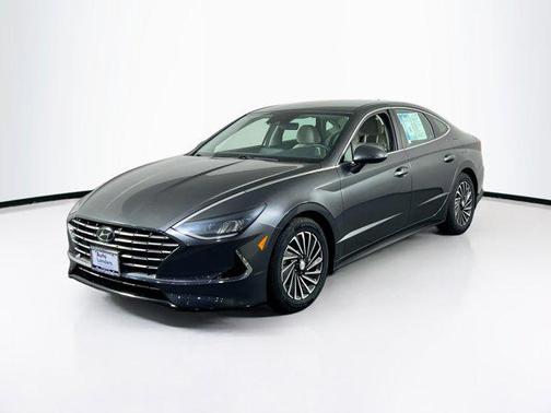 2020 Hyundai SONATA Hybrid SE