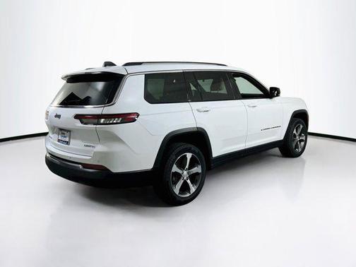 Bright White Clearcoat 2023 Jeep Grand Cherokee L Limited