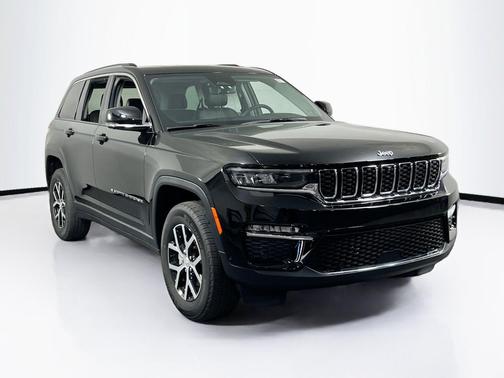 Diamond Black Crystal Pearlcoat 2023 Jeep Grand Cherokee Limited