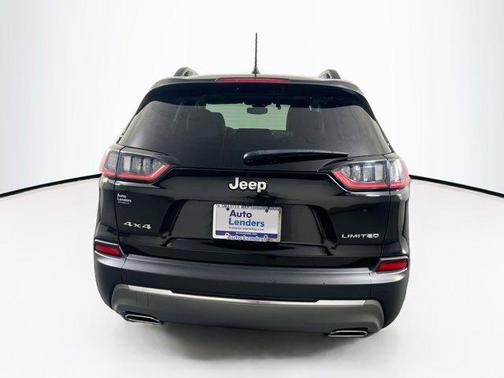 Diamond Black Crystal Pearlcoat 2022 Jeep Cherokee Limited