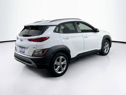 Lunar White 2023 Hyundai KONA SEL