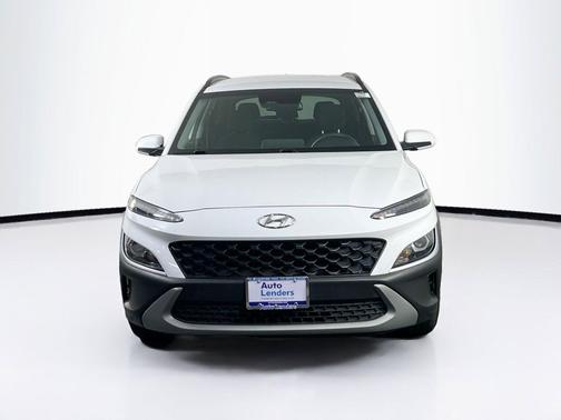 Lunar White 2023 Hyundai KONA SEL