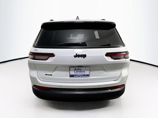 Bright White Clearcoat 2023 Jeep Grand Cherokee L Altitude