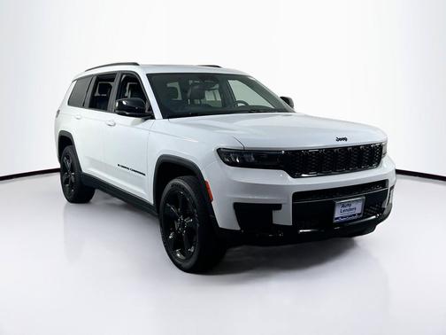 Bright White Clearcoat 2023 Jeep Grand Cherokee L Altitude