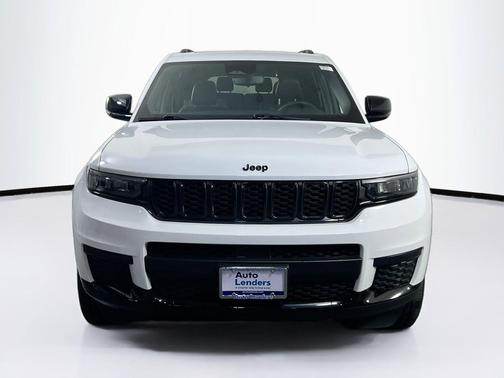 Bright White Clearcoat 2023 Jeep Grand Cherokee L Altitude