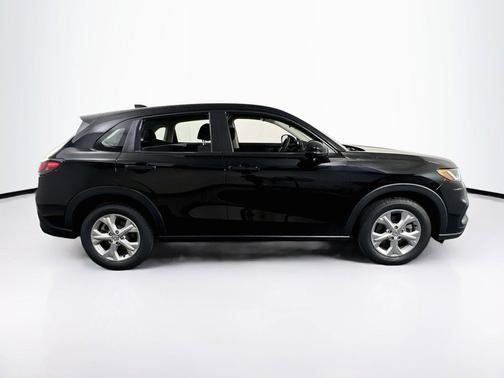 Black 2023 Honda HR-V LX