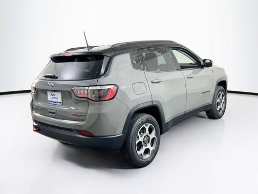 Sting-Gray Clearcoat 2022 Jeep Compass Trailhawk