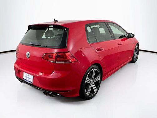 2016 Volkswagen Golf R 4-Door