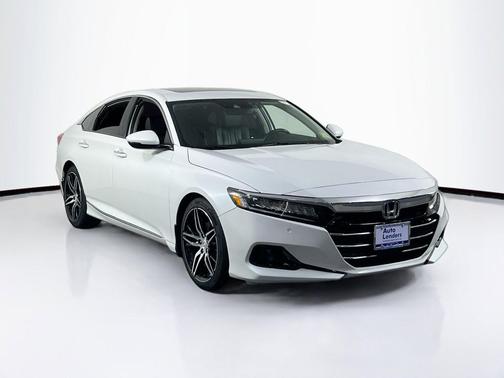 Platinum White Pearl 2021 Honda Accord Touring 2.0T