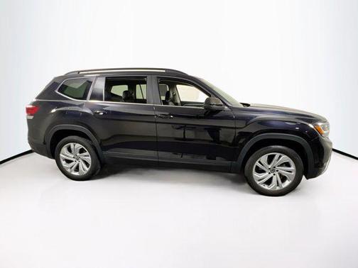 2023 Volkswagen Atlas 2.0T SE w/Technology 4MOTION