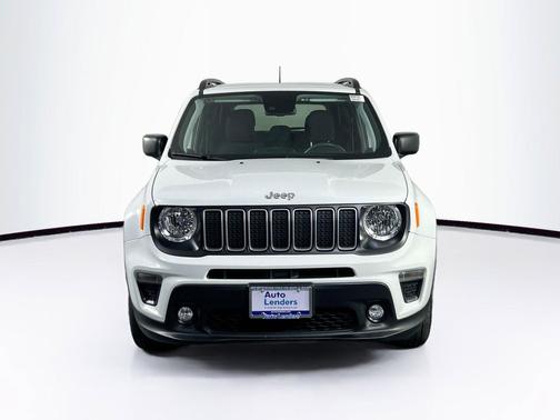 Alpine White Clearcoat 2022 Jeep Renegade Latitude
