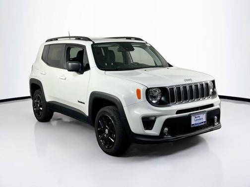 Alpine White Clearcoat 2022 Jeep Renegade Latitude
