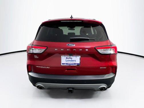 2022 Ford Escape Titanium