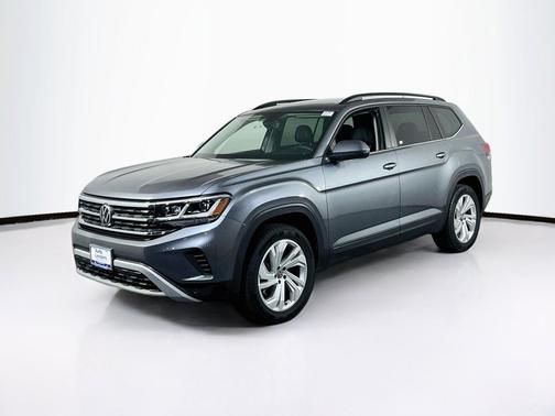 Platinum Gray Metallic 2023 Volkswagen Atlas 3.6L SE w/Technology