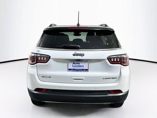 Bright White Clearcoat 2023 Jeep Compass Limited