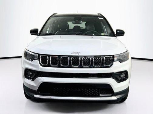 Bright White Clearcoat 2023 Jeep Compass Limited
