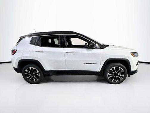 Bright White Clearcoat 2023 Jeep Compass Limited