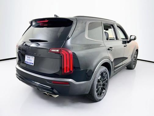 Ebony Black 2022 Kia Telluride EX