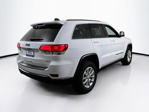 2022 Jeep Grand Cherokee Laredo