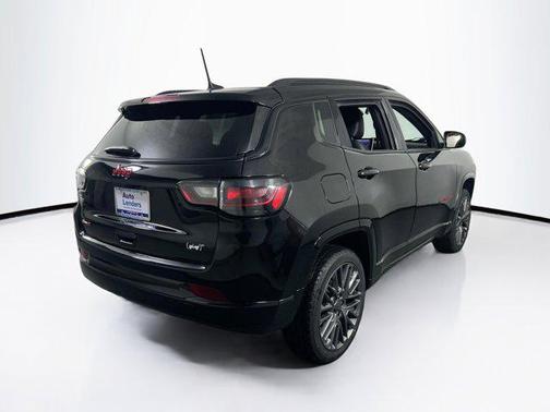 Diamond Black Crystal Pearlcoat 2023 Jeep Compass (RED) Edition 4x4