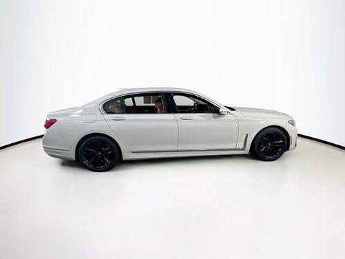 2020 BMW 750 i xDrive