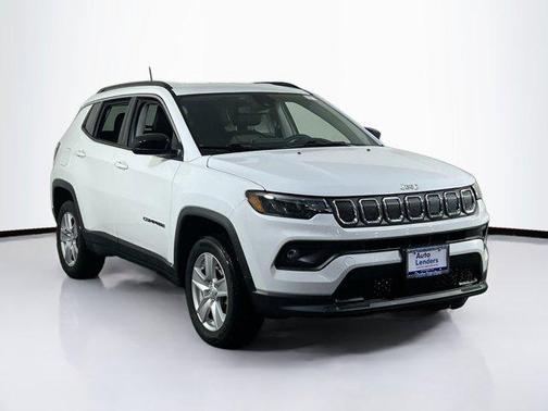 Bright White Clearcoat 2022 Jeep Compass Latitude 4x4