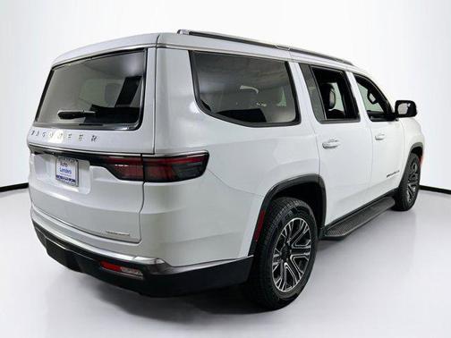 2022 Jeep Wagoneer Series III 4x4