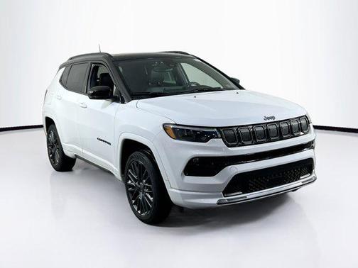 Bright White Clearcoat 2022 Jeep Compass High Altitude